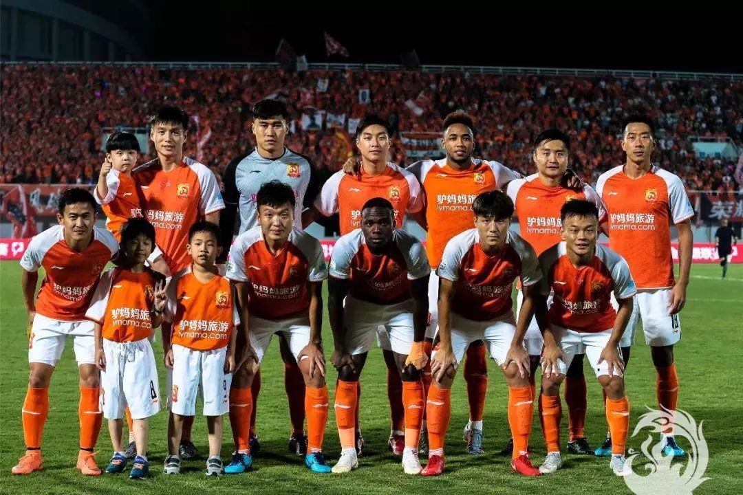 赛中的解说 赛中的解说