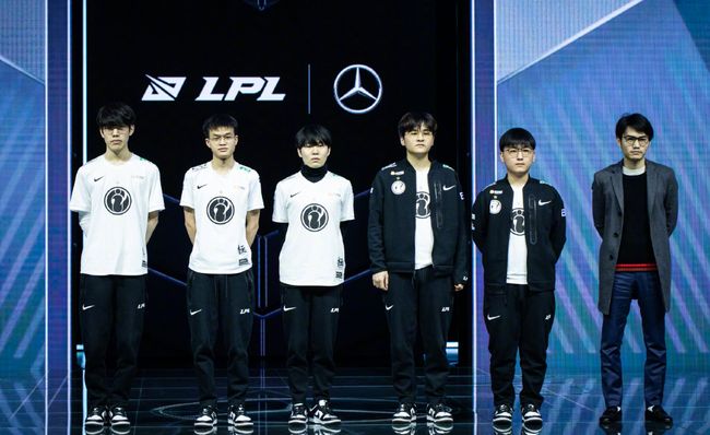 居英超行列 居英超行列