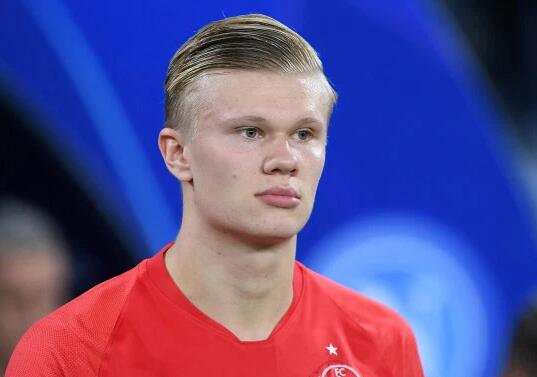 足球持续进 足球持续进