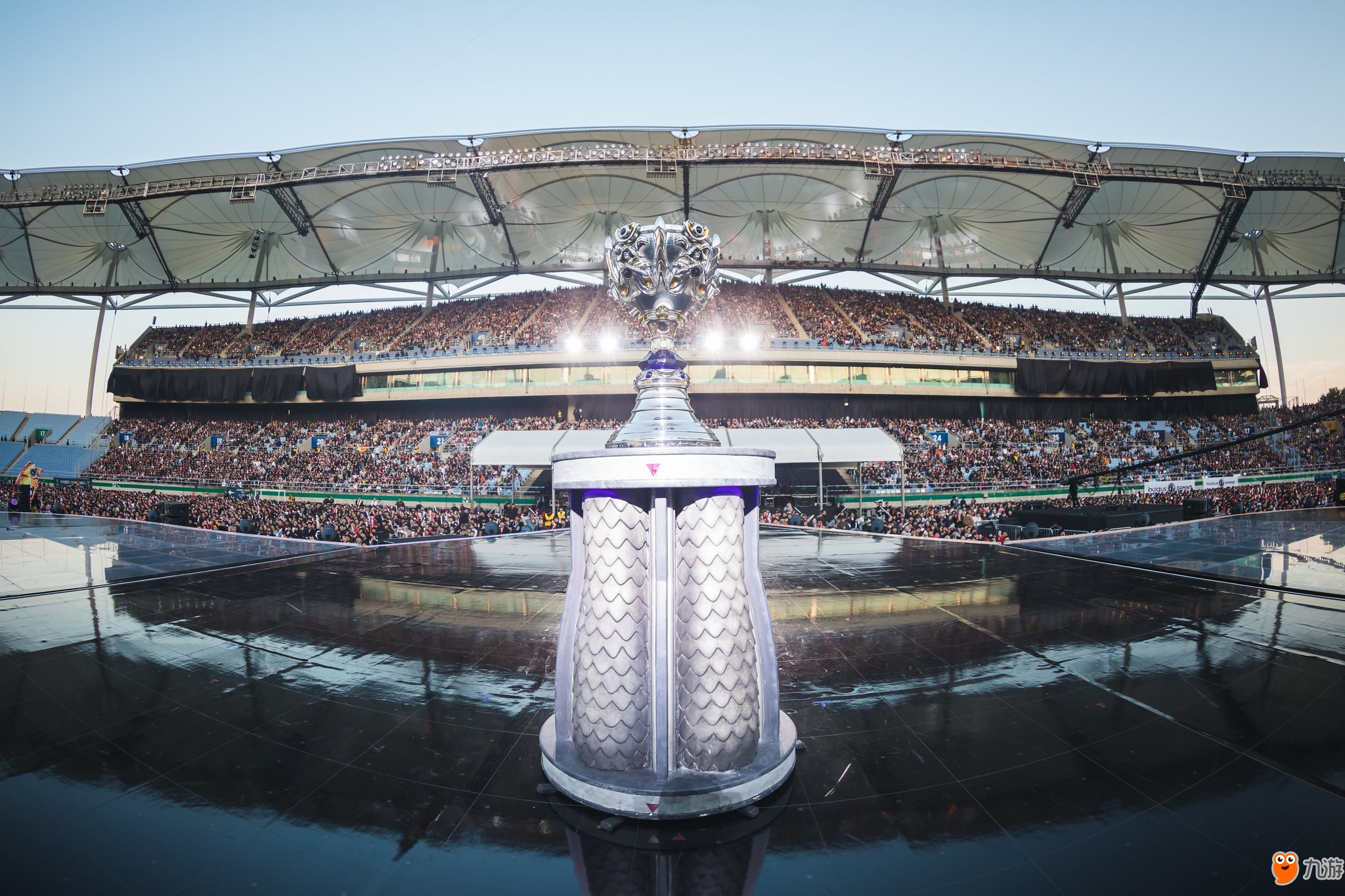 头球被扑 头球被扑