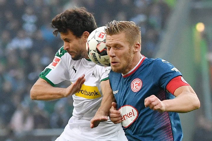 围绕侧翼防 围绕侧翼防